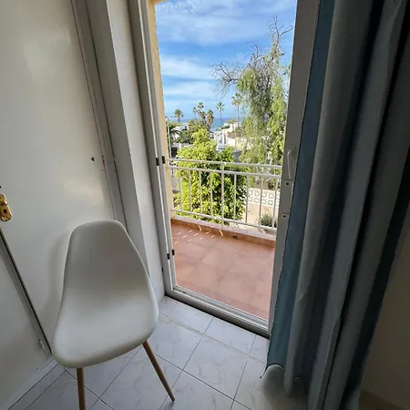 Americas 4- Bedrooms Parking Private *